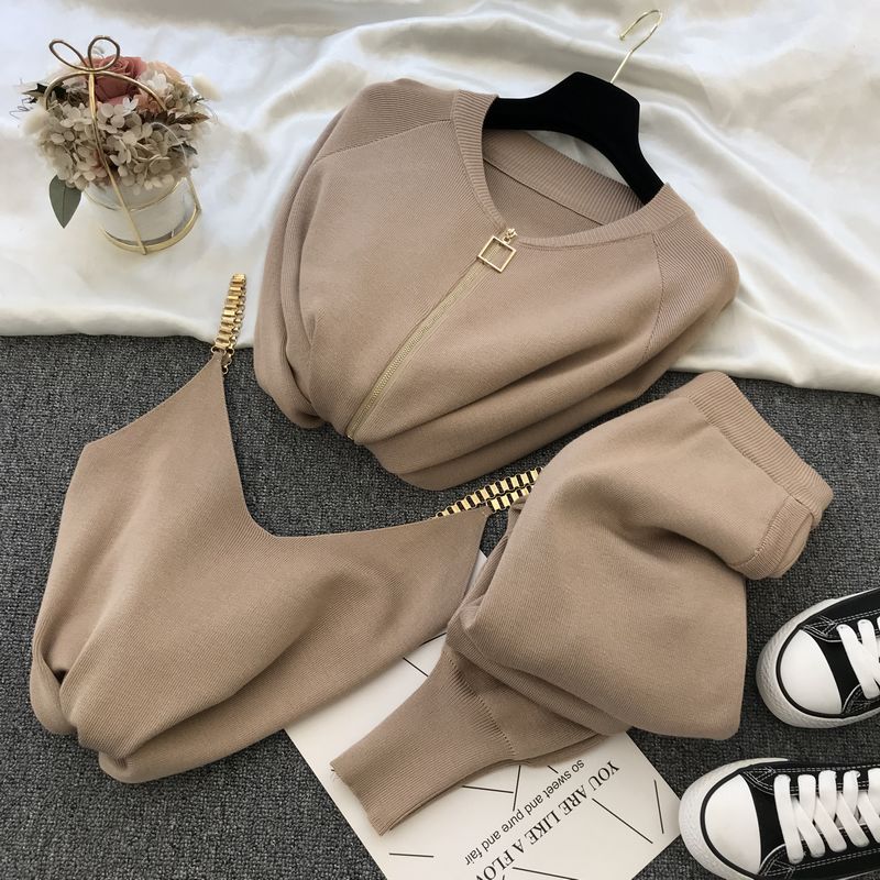 The Honeymoon Shop: Honeymoon & More
